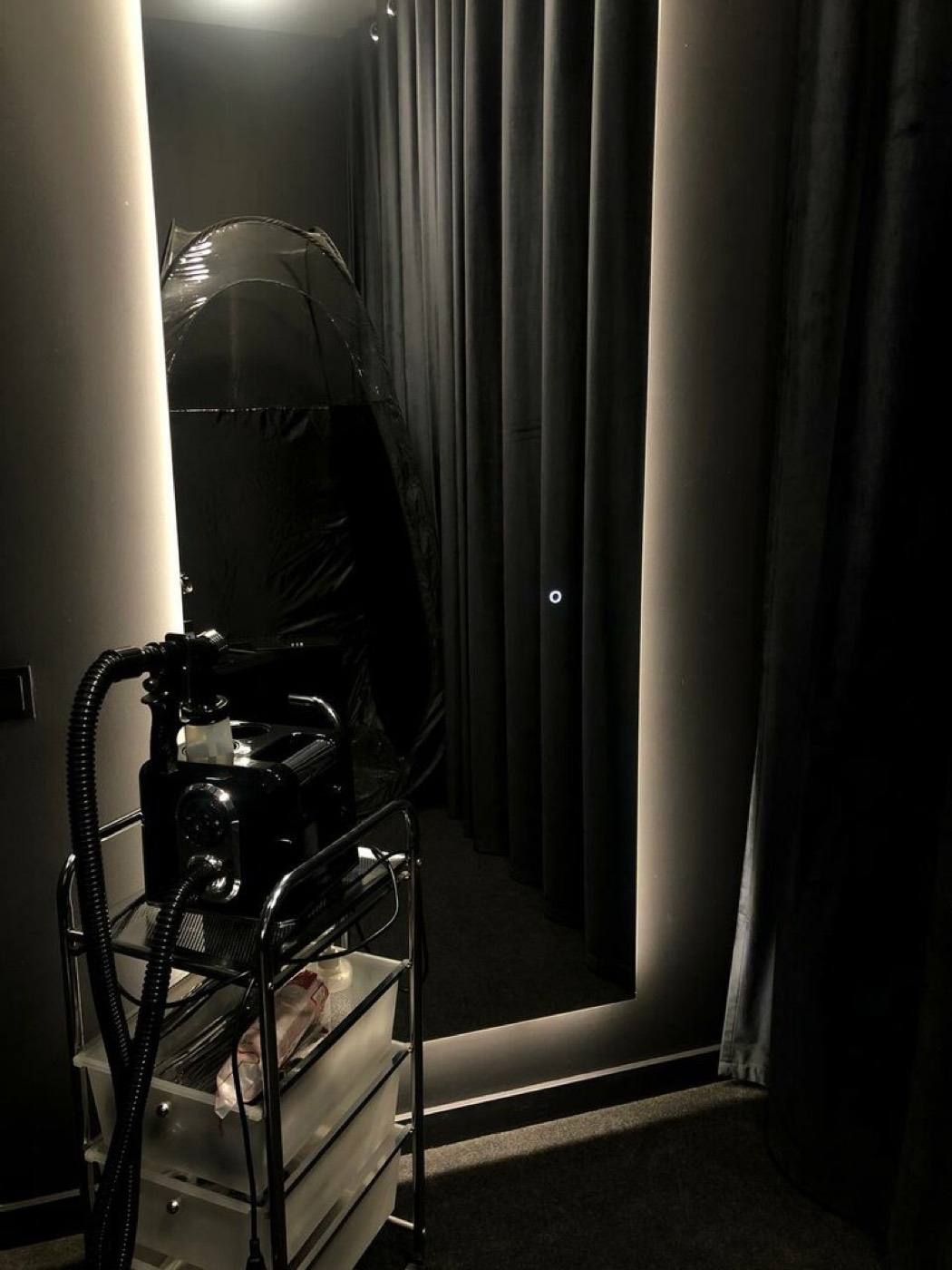 Отдельный кабинет со шторами